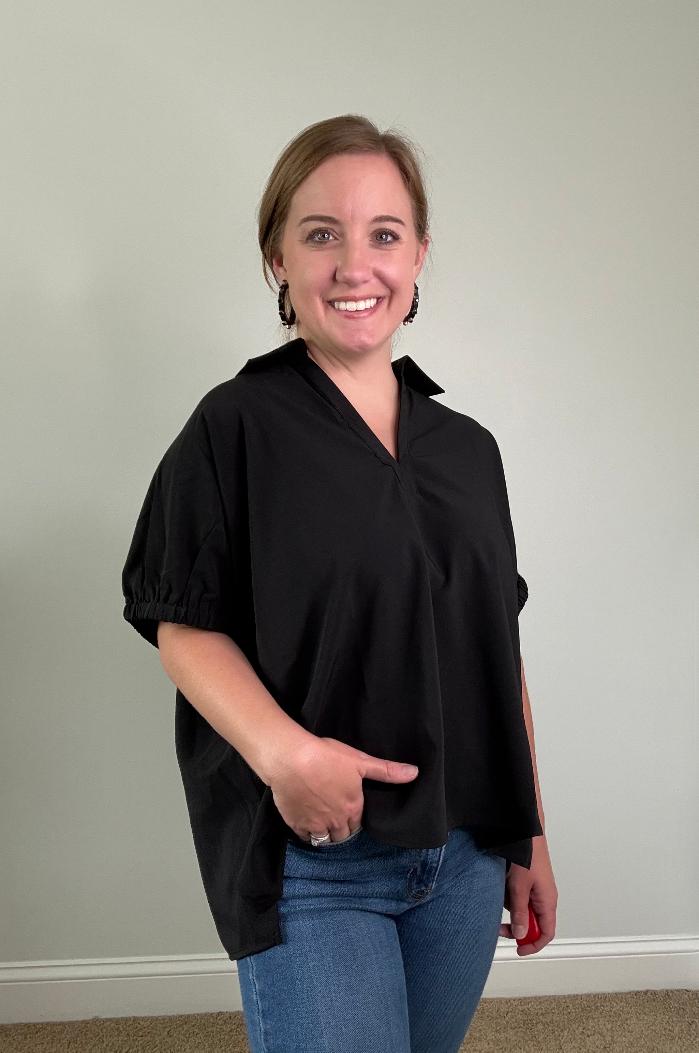 Black Solid Short Sleeve V-neck Collar Side Slit Hem Top